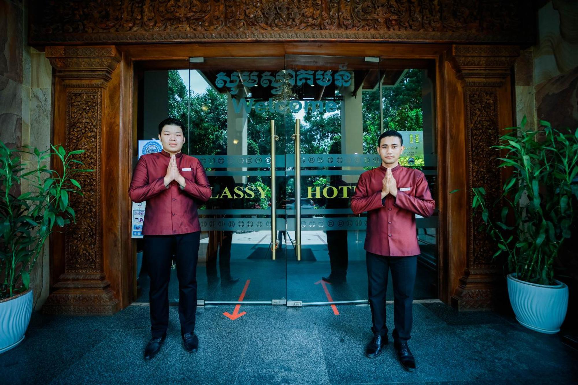 Classy Hotel Battambang Exterior photo