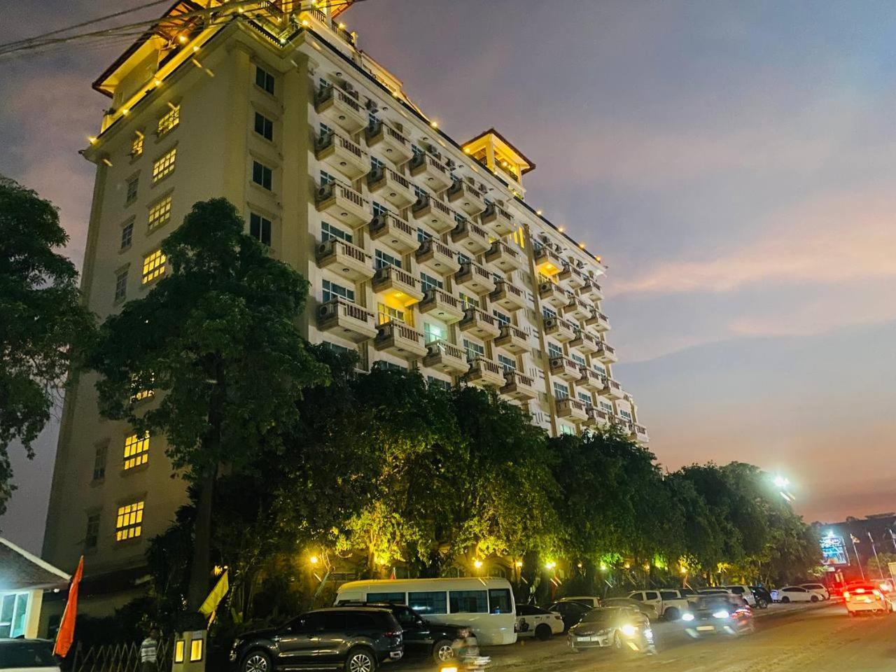 Classy Hotel Battambang Exterior photo