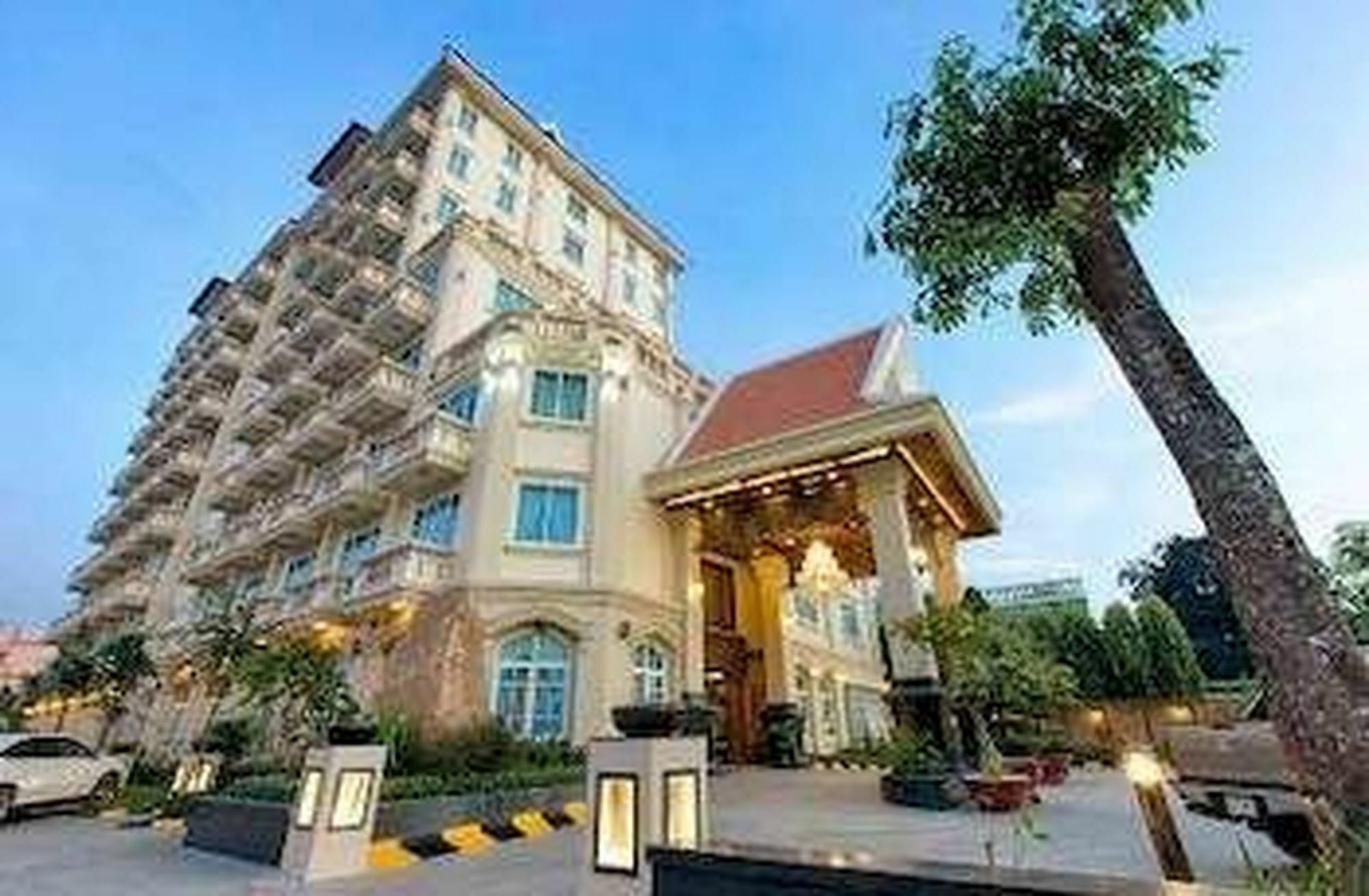 Classy Hotel Battambang Exterior photo